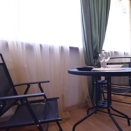 Studio In The Center Of Bukarest Exterior foto